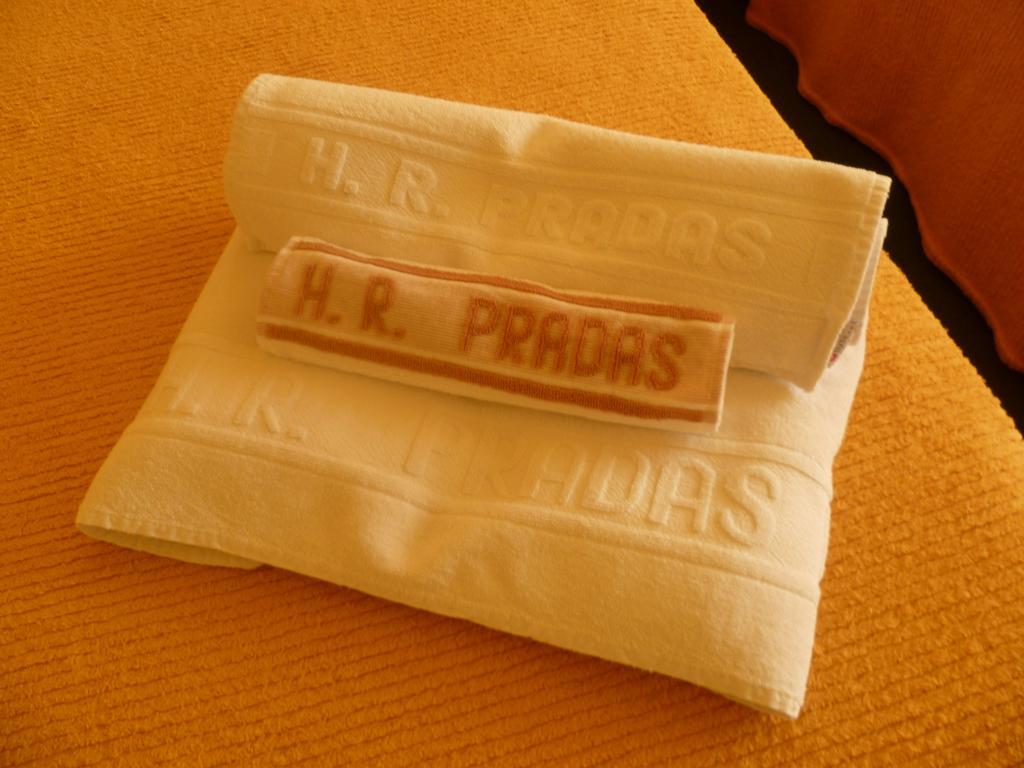 Hotel Pradas Jaca Buitenkant foto